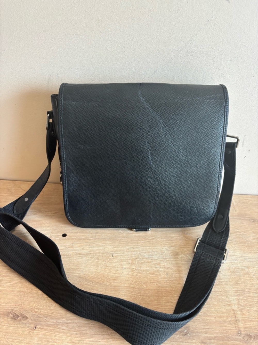 Authentic Louis Vuitton leather taiga crossbody